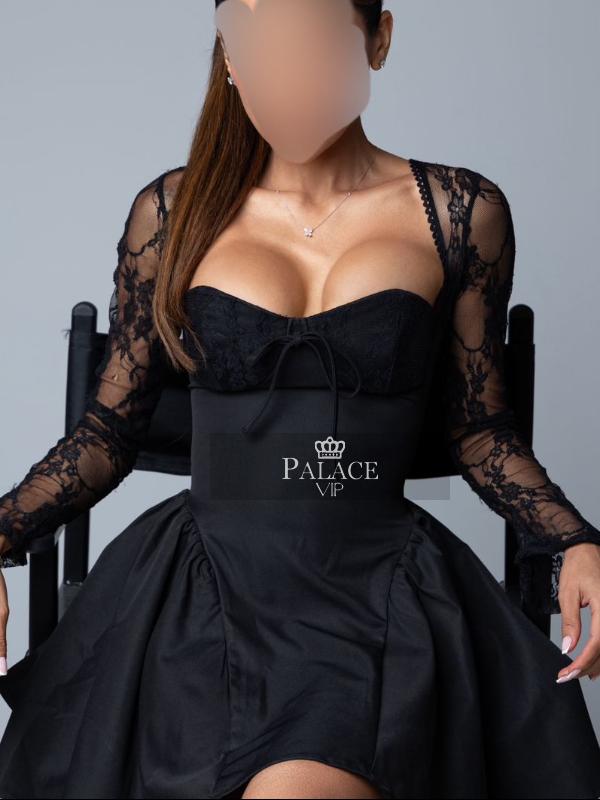Giovanna, Earls Court, Portuguese Escort