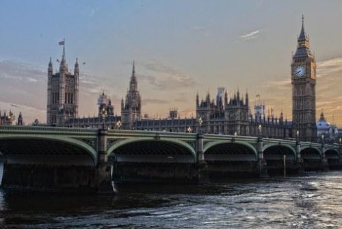 Image of London Bridge at night