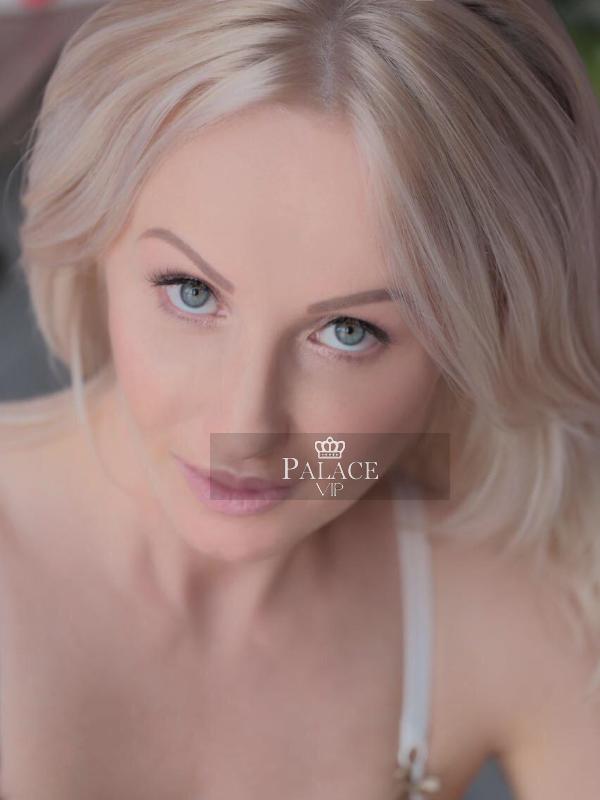 Kate, South Kensington, Russian Escort