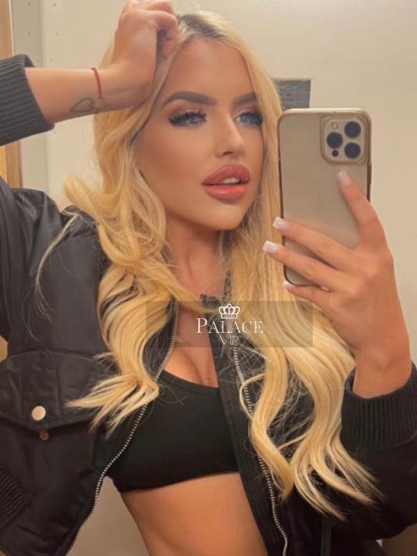 Gerda, Chelsea, Hungarian  Escort