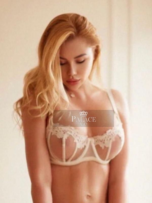 Victoriya, Earls Court, Lithuanian Escort