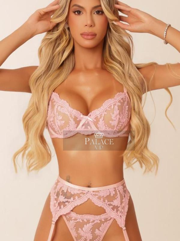 Zara, Earls Court, Brazilian Escort