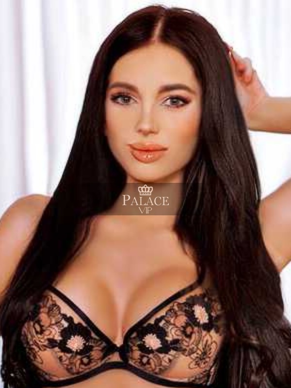 Jazmin, Mayfair, Hungarian Escort