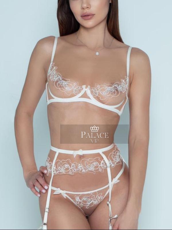 Yuliya, South Kensington, Russian  Escort