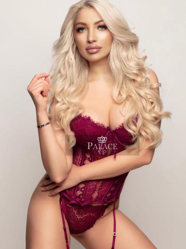 Gina, Earls Court, Russian  Escort