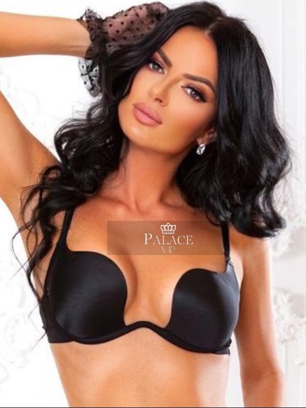 Julianna, Earls Court, Russian  Escort