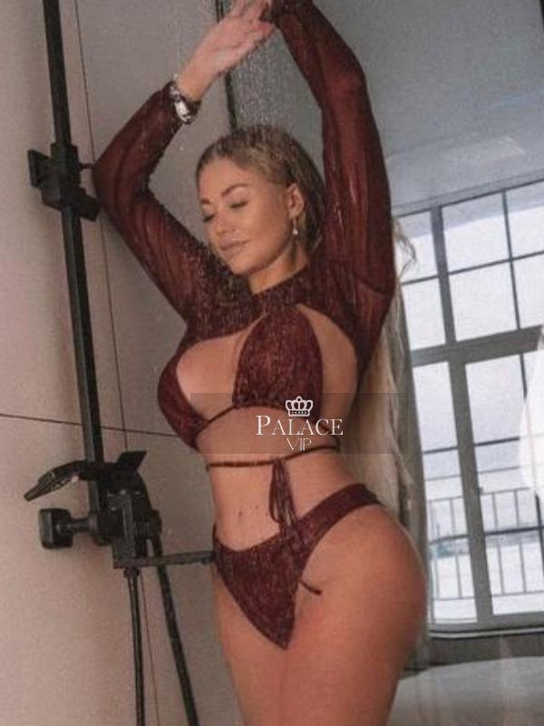 Fleur, Earls Court, Eastern European Escort