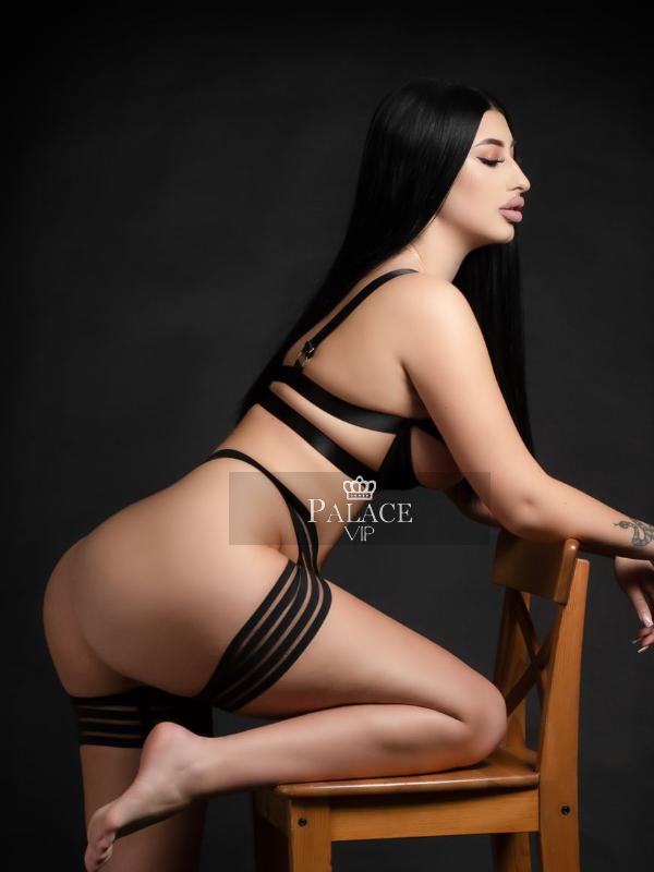 Emily, Earls Court, European Escort