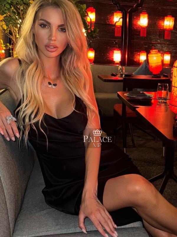 Lana, Chelsea, Russian  Escort