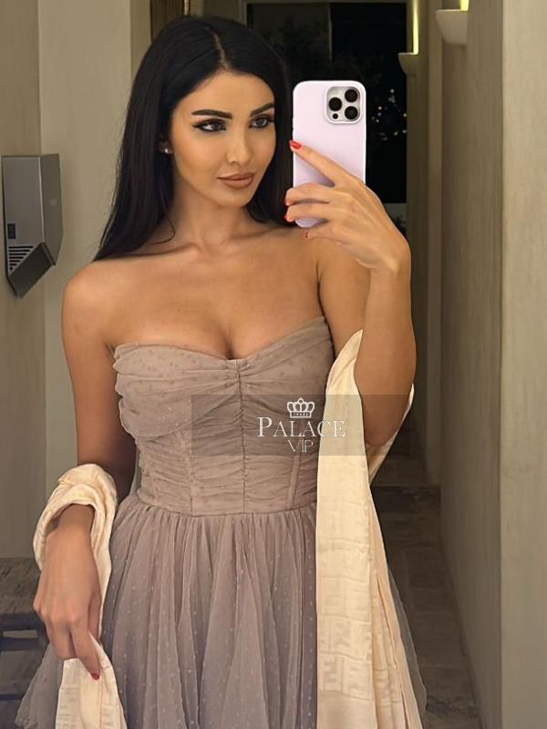 Isabella  (25)