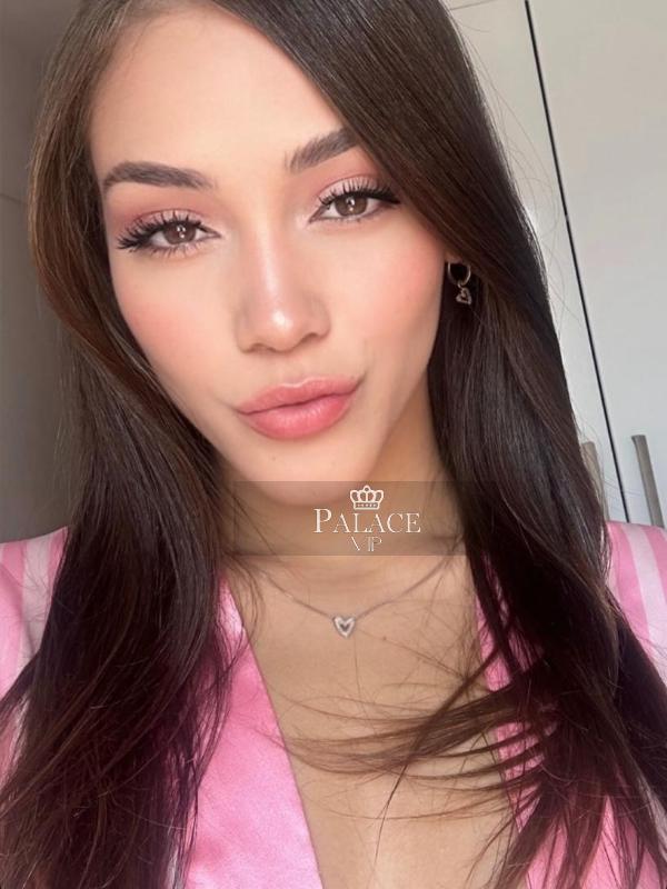 Mary, South Kensington, Brazilian Escort