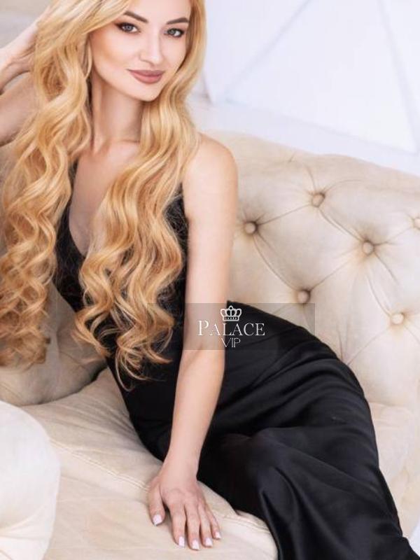 Kira, Knightsbridge, Russian Escort