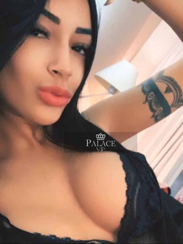 Mia, , Brazilian Escort