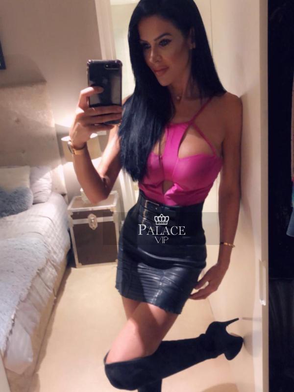 Lara, Mayfair, Italian Escort