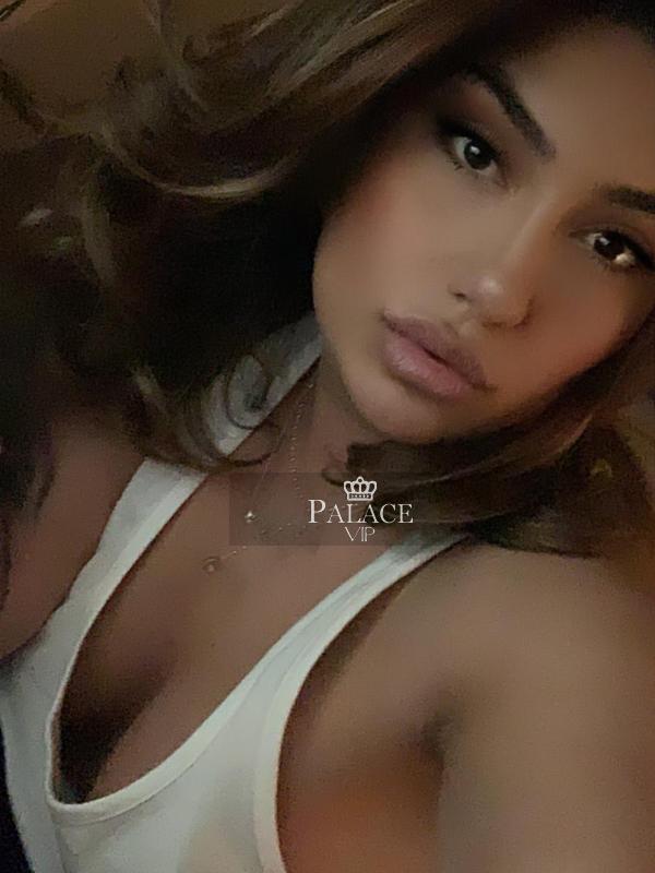 Kristal, Chelsea, Eastern European Escort