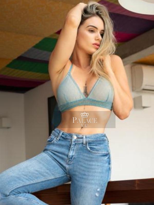 Valerianna, South Kensington, Brazilian Escort