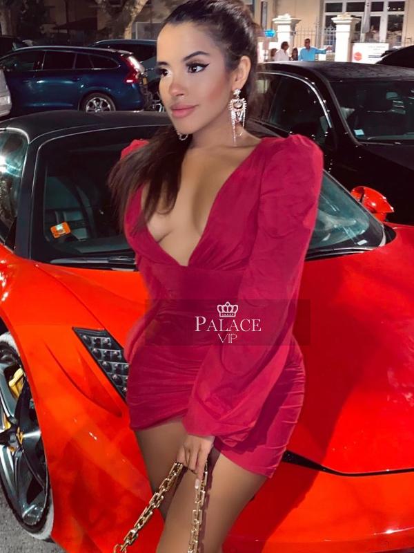 Isabelle, Earls Court, Brazilian Escort