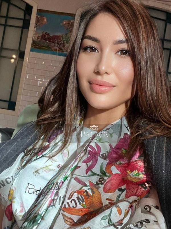 Alana, Gloucester Rd, Russian Escort