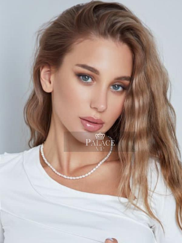 Giorgi, Kensington, Russian Escort