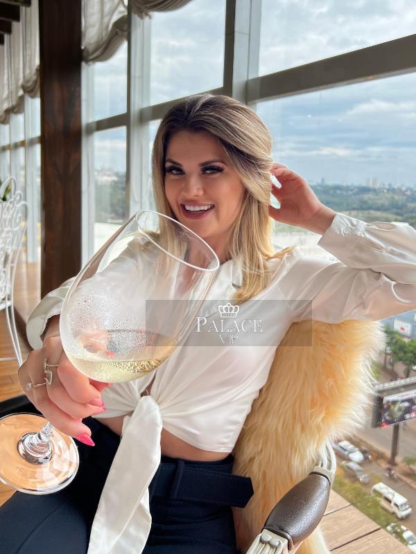 Alana, Kensington, Brazilian  Escort