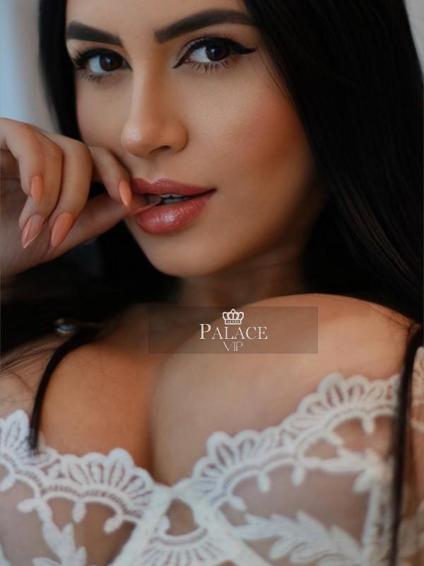 Sofia, Earls Court, Brazilian Escort
