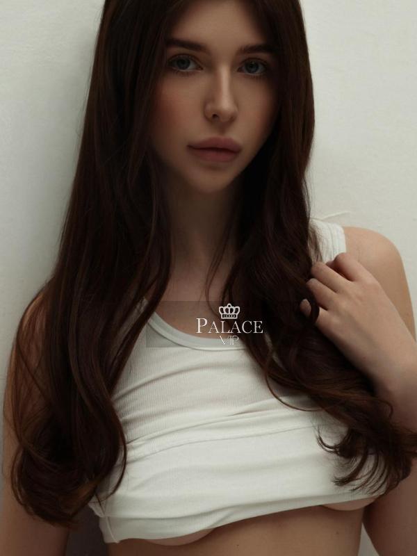 Adriana, Knightsbridge, Ukrainian  Escort