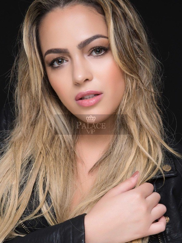 Cinthia, Knightsbridge, Latin Escort