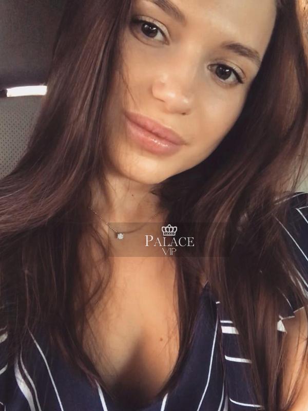 Alana, Gloucester Rd, Russian Escort