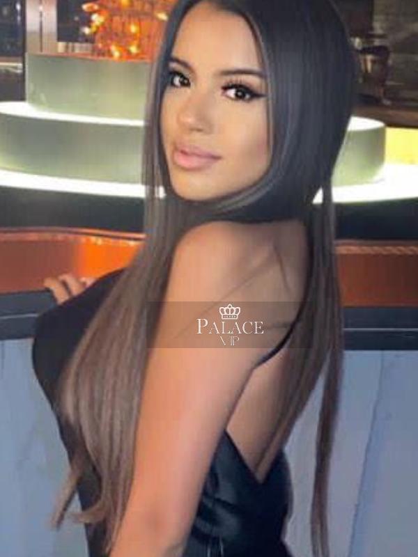 Isabelle, Earls Court, Brazilian Escort