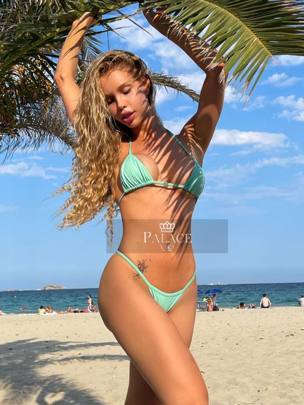 Pam, Mayfair, Brazilian Escort