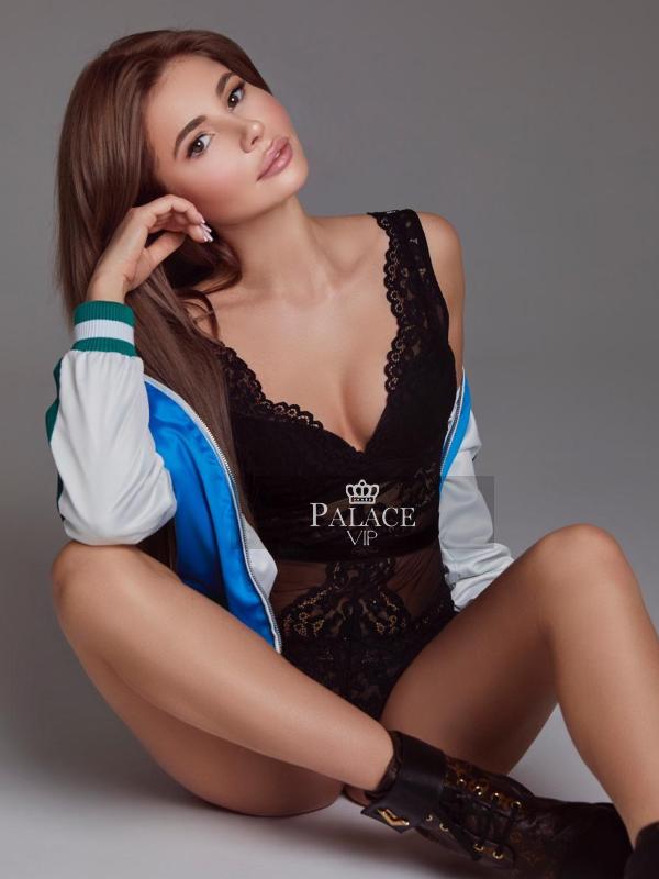 Delia, Bayswater, Russian Escort