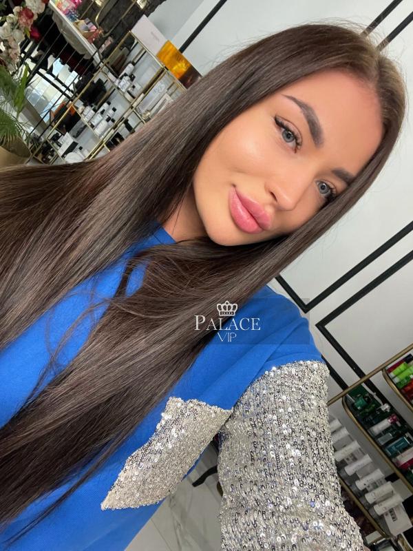 Naomi, Kensington, Ukrainian Escort