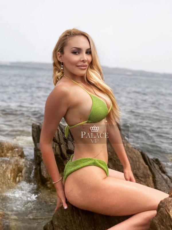 Monica, Chelsea, Spanish Escort