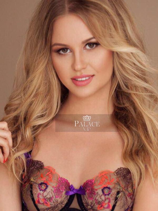 Luna, Earls Court, Russian Escort