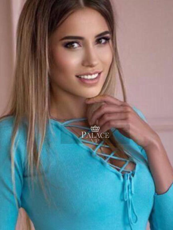 Sasha, Chelsea, Russian Escort