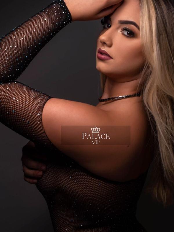 Jully, Earls Court, Brazilian  Escort