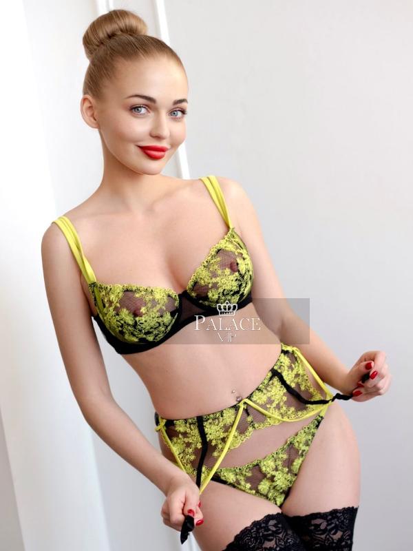 Albina, Earls Court, Russian  Escort