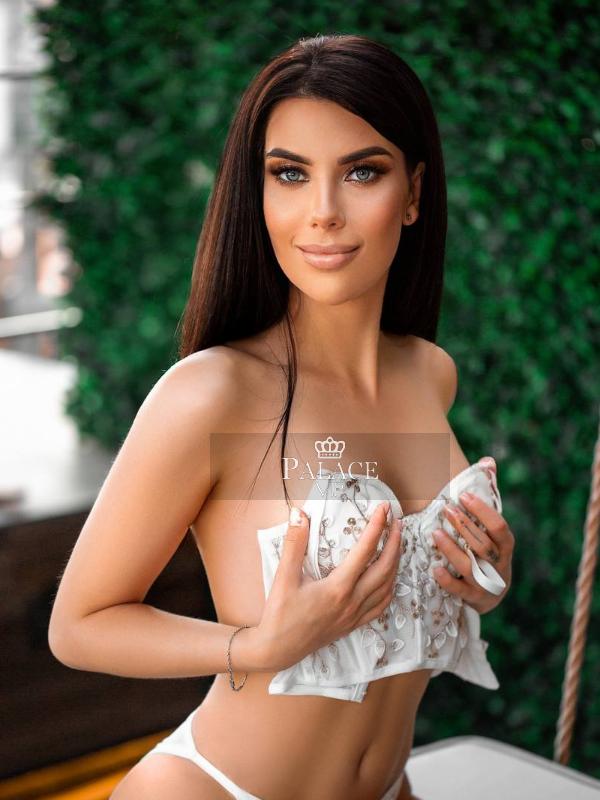 Amphora, Gloucester Rd, Ukrainian Escort