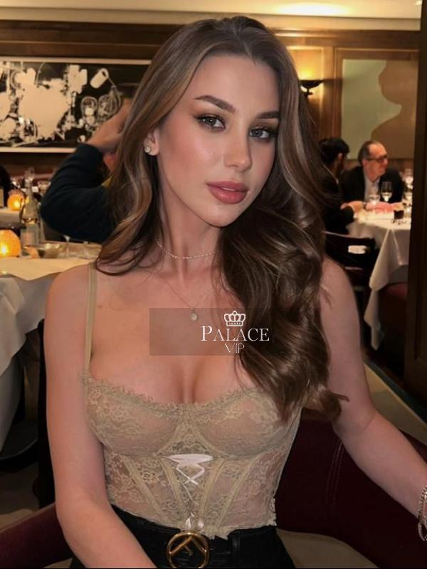 Giorgi, Kensington, Russian Escort