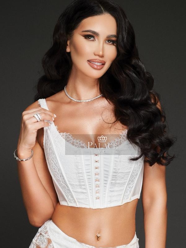 Adele, , Spanish Escort