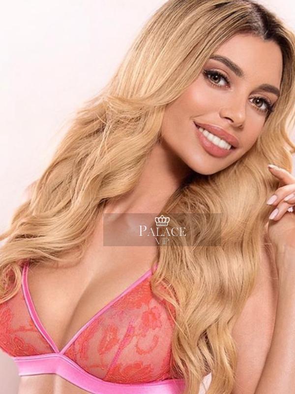 Arina, Chelsea, Russian Escort