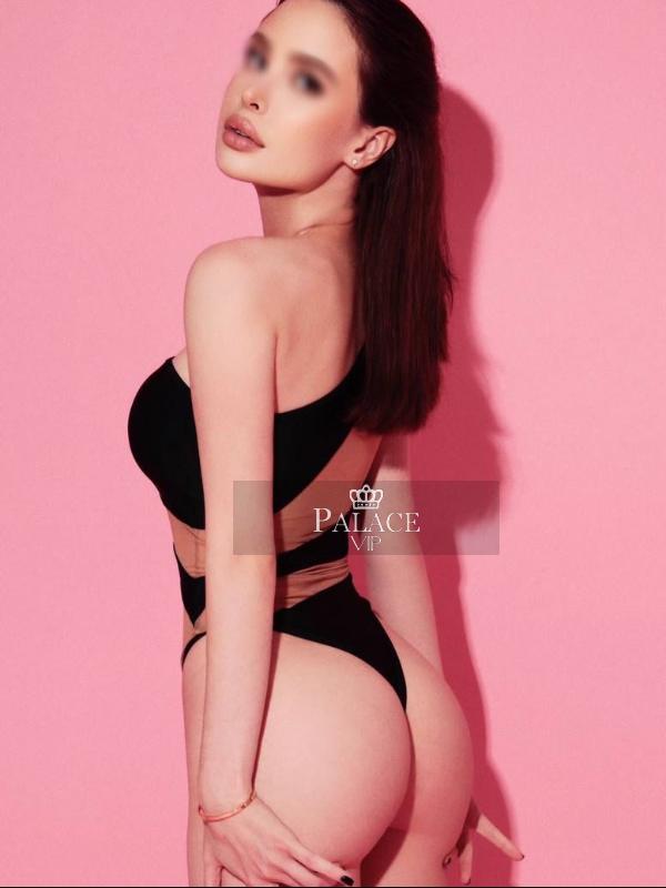 Dasha, Dubai, Russian Escort