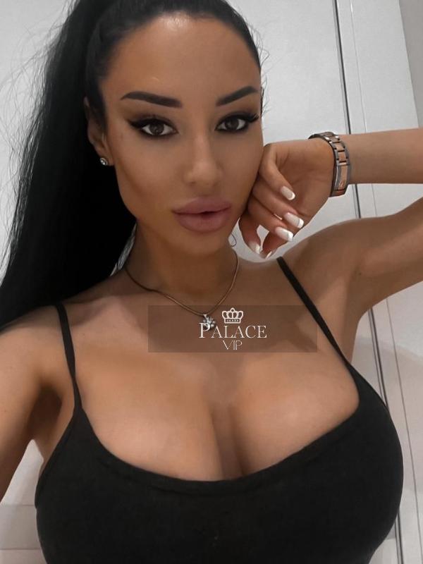 Nancy, Chelsea, Russian Escort