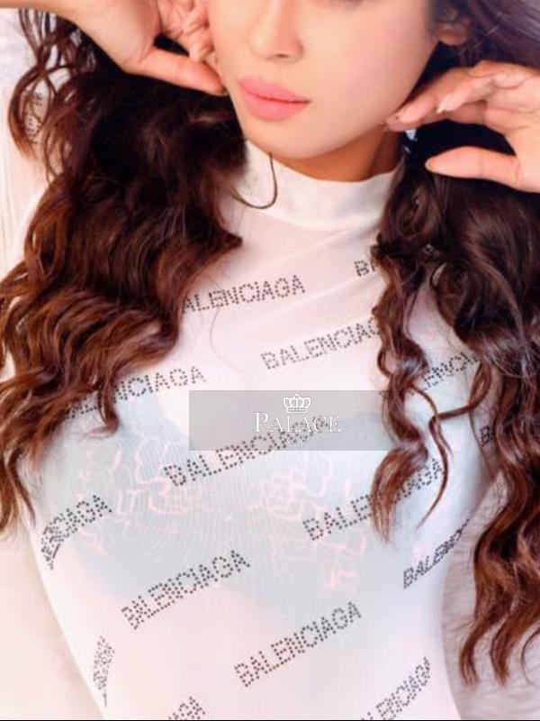 Rosali, Chelsea, Indian Escort