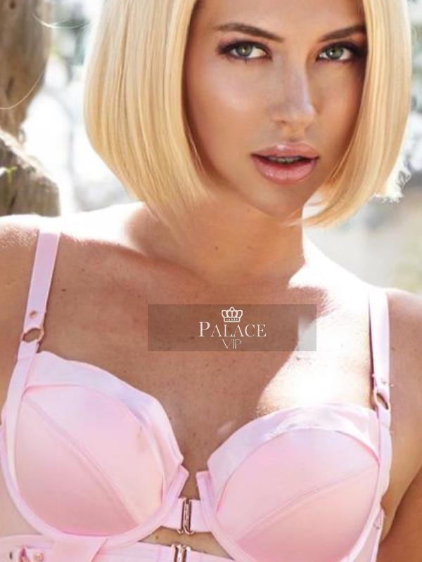 Liv, Chelsea, Eastern European Escort