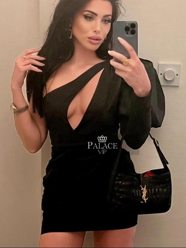 Kacy, Gloucester Rd, Spanish Escort