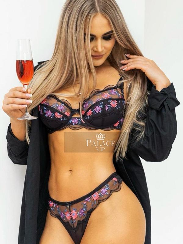 Molly, South Kensington, Lithuanian  Escort