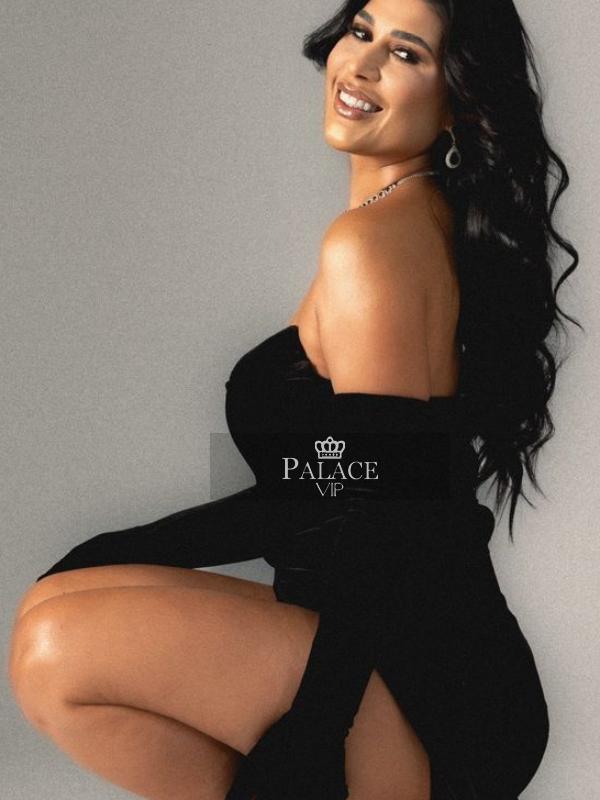 Tati, Kensington, Brazilian Escort