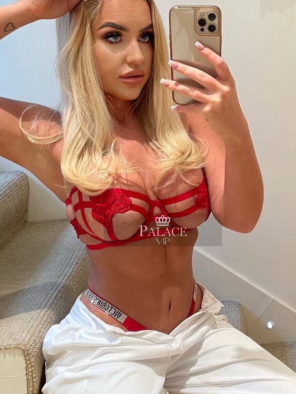 Gerda, Chelsea, Hungarian  Escort