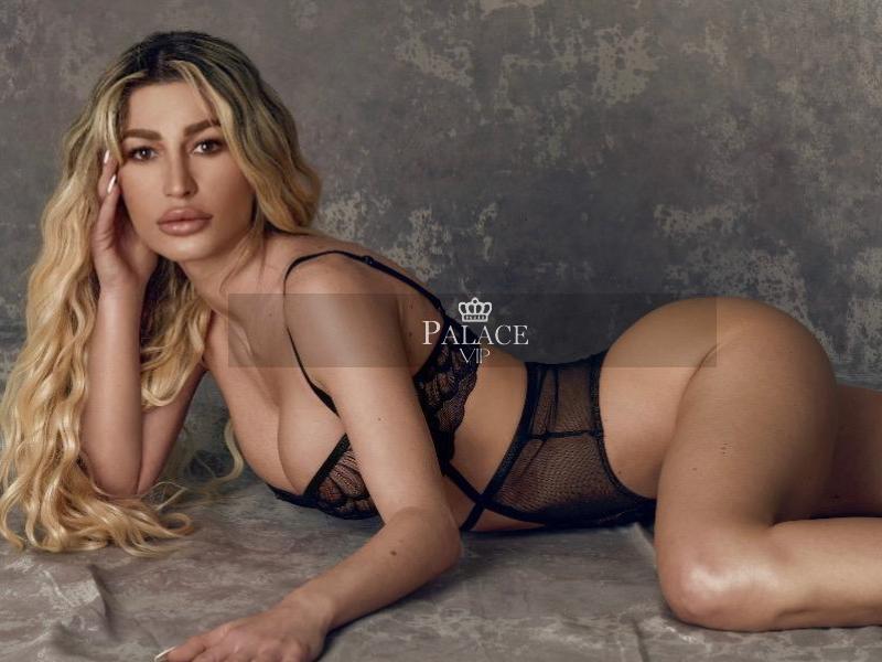 Lorena, South Kensington, Romanian Escort